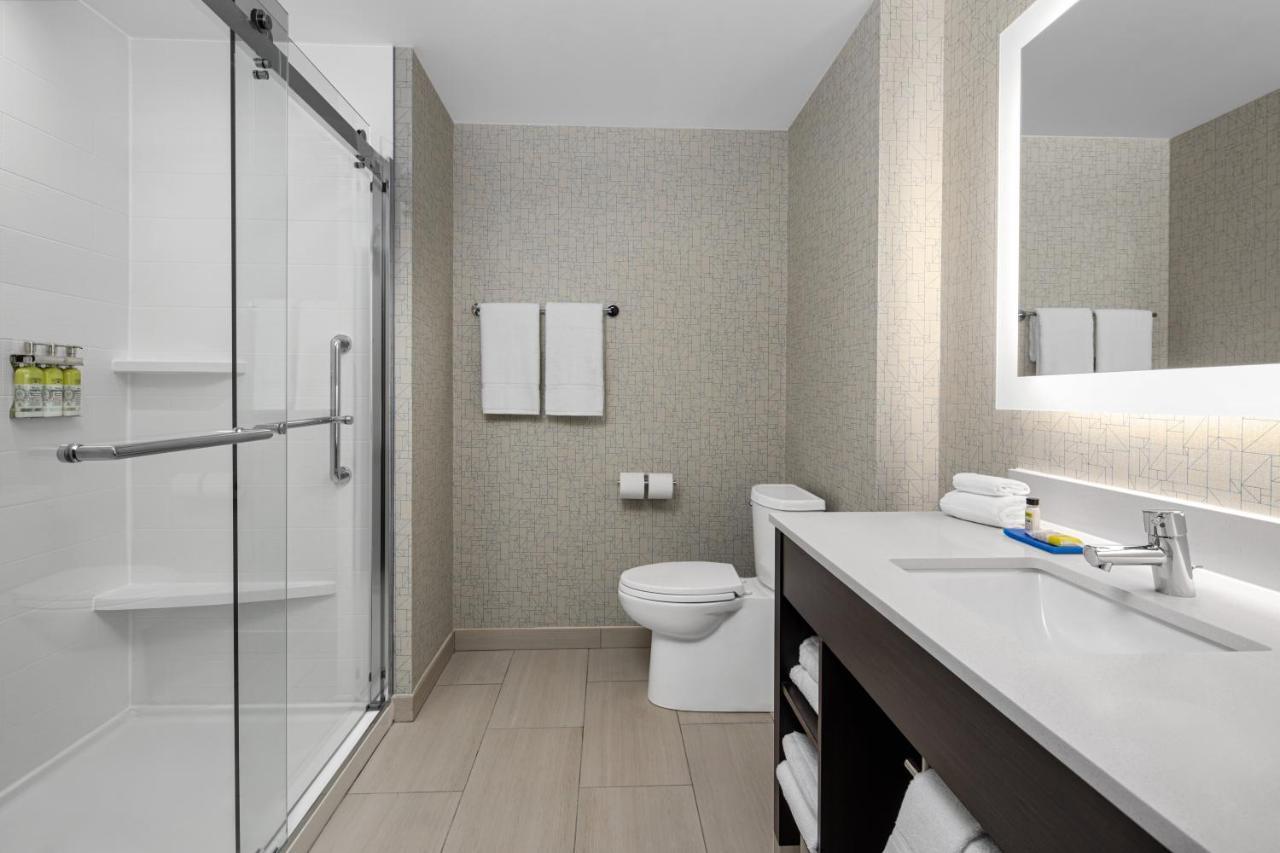 Holiday Inn Express & Suites Woodside Laguardia Airport New York Exterior foto