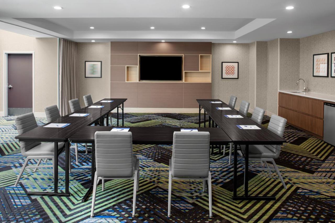 Holiday Inn Express & Suites Woodside Laguardia Airport New York Exterior foto